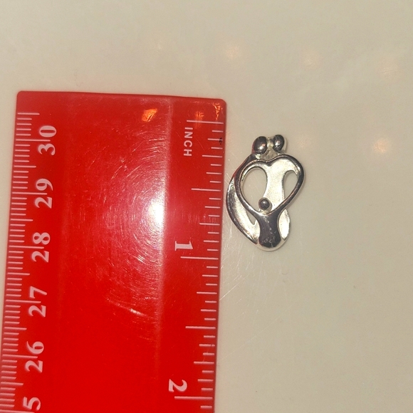 Gently used -Sterling Silver Parents and child Family Pendant - Picture 3 of 3